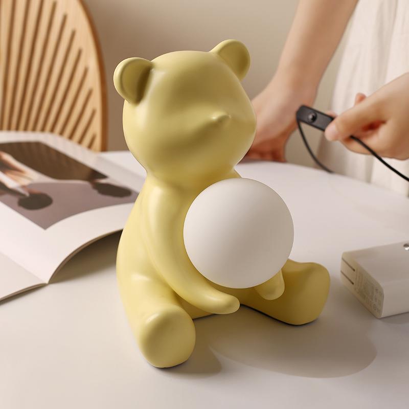 Jineeselected Bear Shape Table Lamp